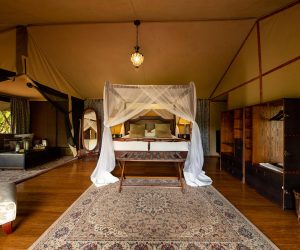 Sand River Luxury Tent interior Double (1)